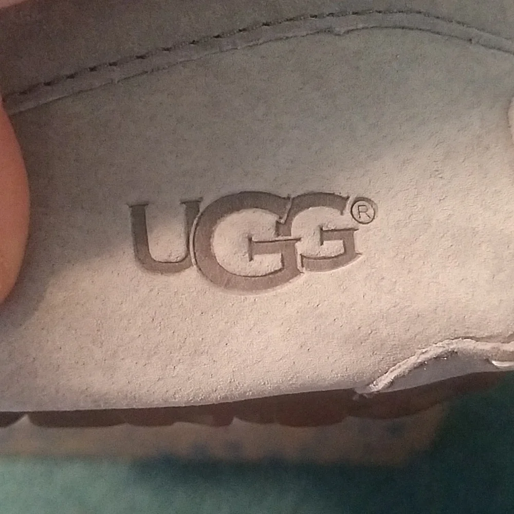 UGG Ansley Gray Suede Indoor Outdoor Moccasin Slippers Wool Lined Size 9 - Picture 3 of 7